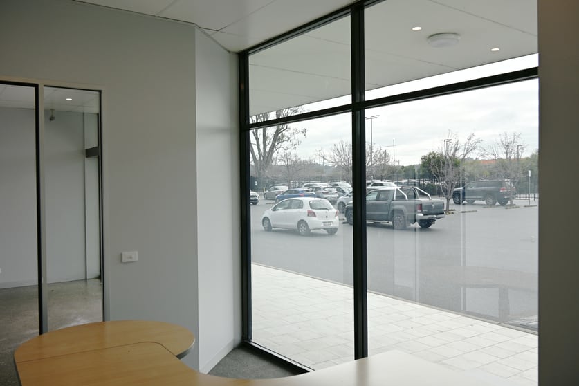 Click to view all images 2/355-357 Wagga Road Lavington NSW 2641 - Image 3