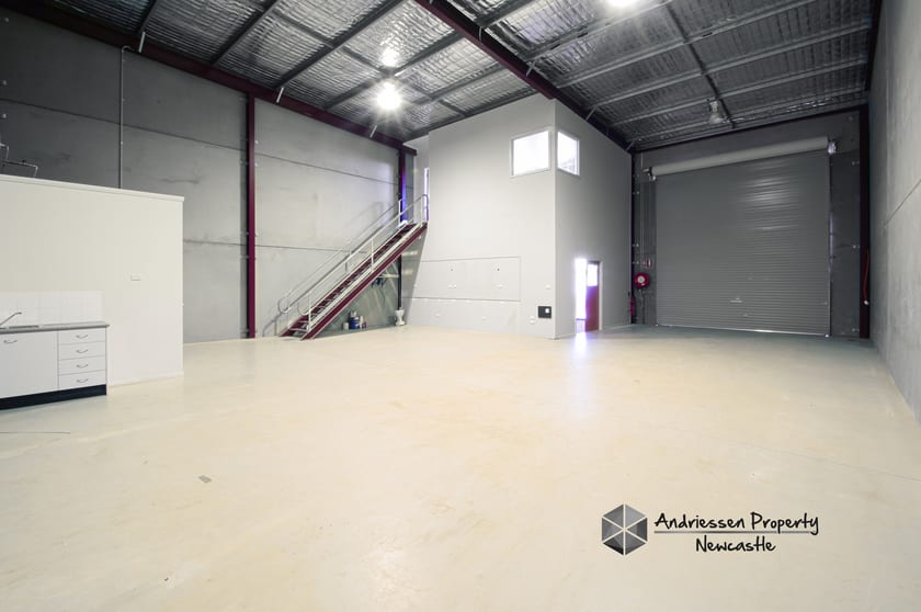 Click to view all images 2/46 Mitchell Road Cardiff NSW 2285 - Image 2
