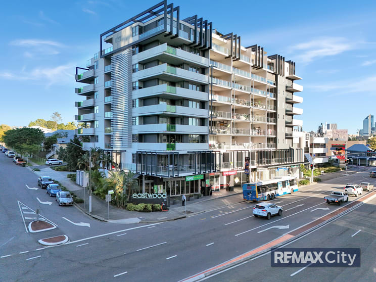 Click to view all images Shop 5/159 Logan Road Woolloongabba QLD 4102 - Image 2