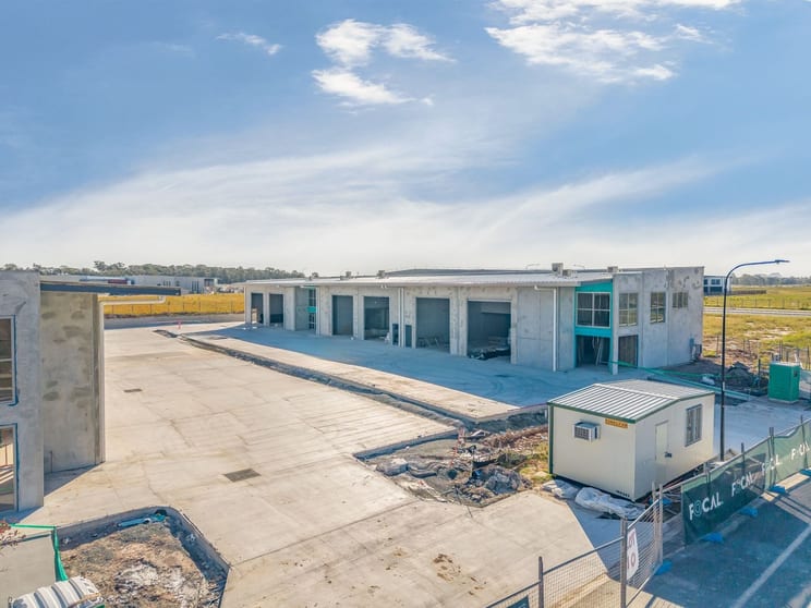 Click to view all images 8 & 12 Notus Drive Morayfield QLD 4506 - Image 2