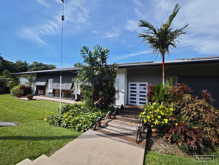 2/2-4 Stephens Street Mission Beach QLD 4852 - Image 1