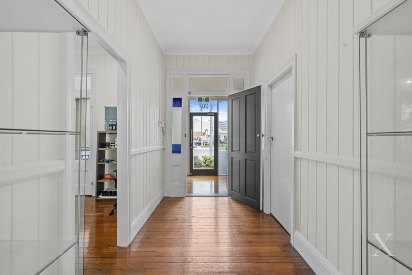 Click to view all images 207 Musgrave Road Red Hill QLD 4059 - Image 3