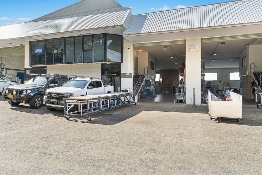 Click to view all images 5/1-3 Jubilee Avenue Warriewood NSW 2102 - Image 2