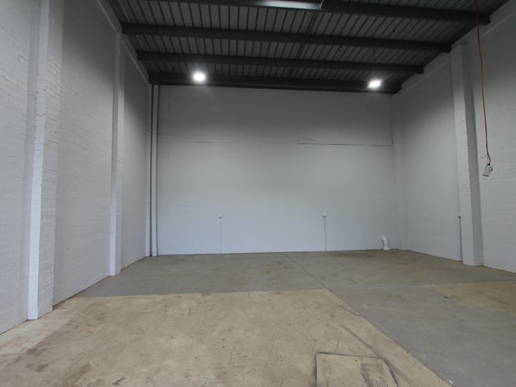 Click to view all images 4/10 Grahams Hill Road Narellan NSW 2567 - Image 2