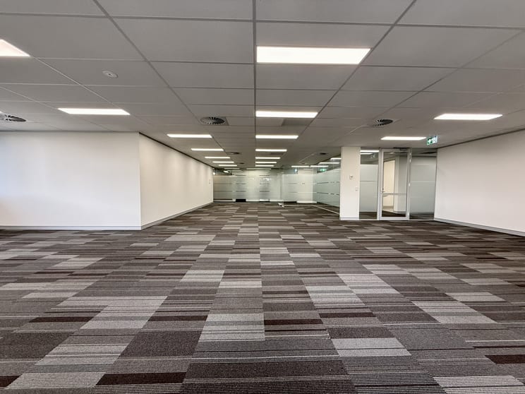 Click to view all images Unit H/59-69 Lathlain Street Belconnen ACT 2617 - Image 2