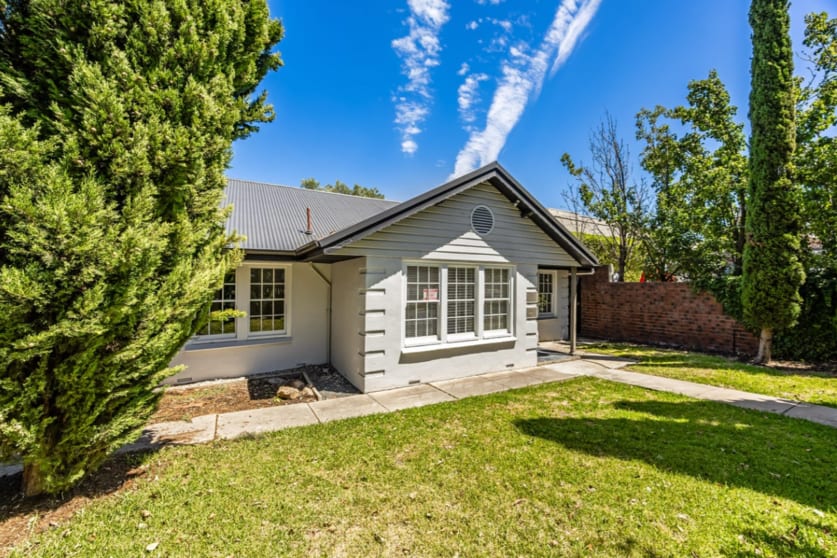 Click to view all images 657 Portrush Road Glen Osmond SA 5064 - Image 2