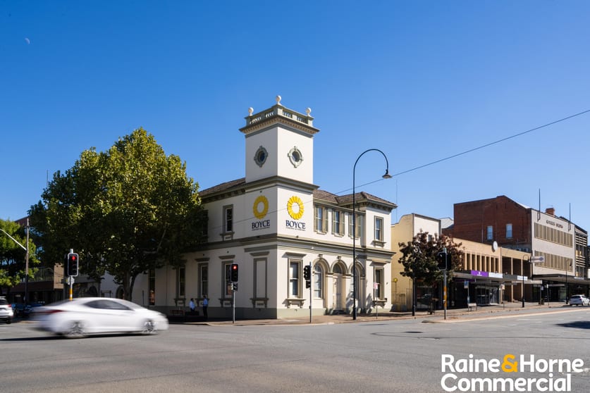 Click to view all images 44 Fitzmaurice Street Wagga Wagga NSW 2650 - Image 2