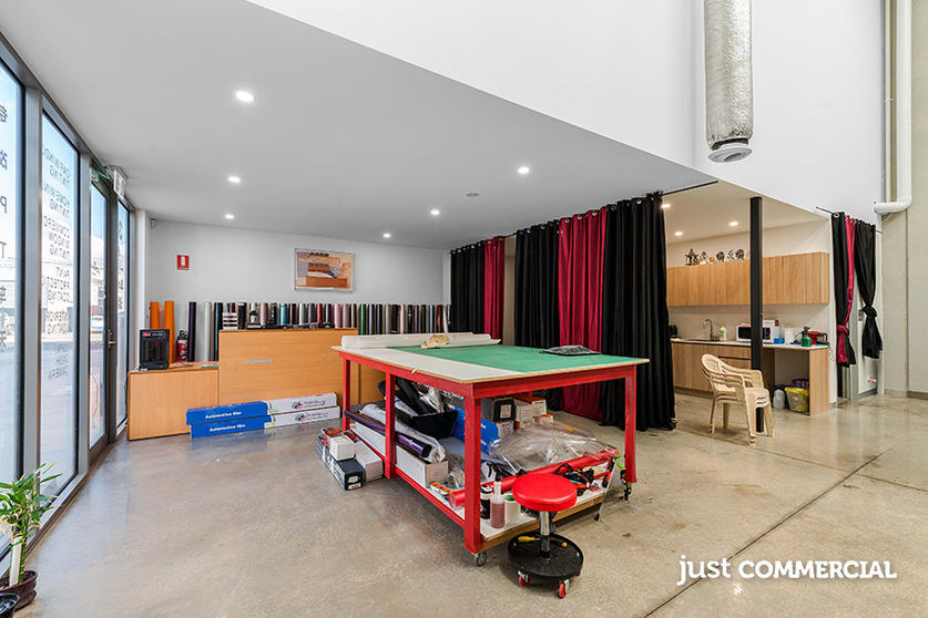 Click to view all images 2/23-25 Murdock Street Clayton South VIC 3169 - Image 3