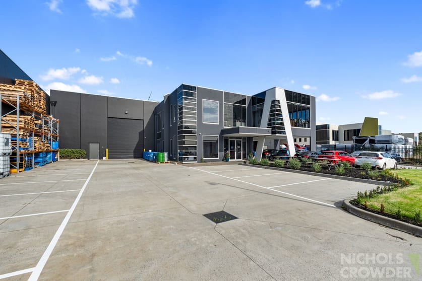 Click to view all images 54 Lakewood Boulevard Carrum Downs VIC 3201 - Image 2