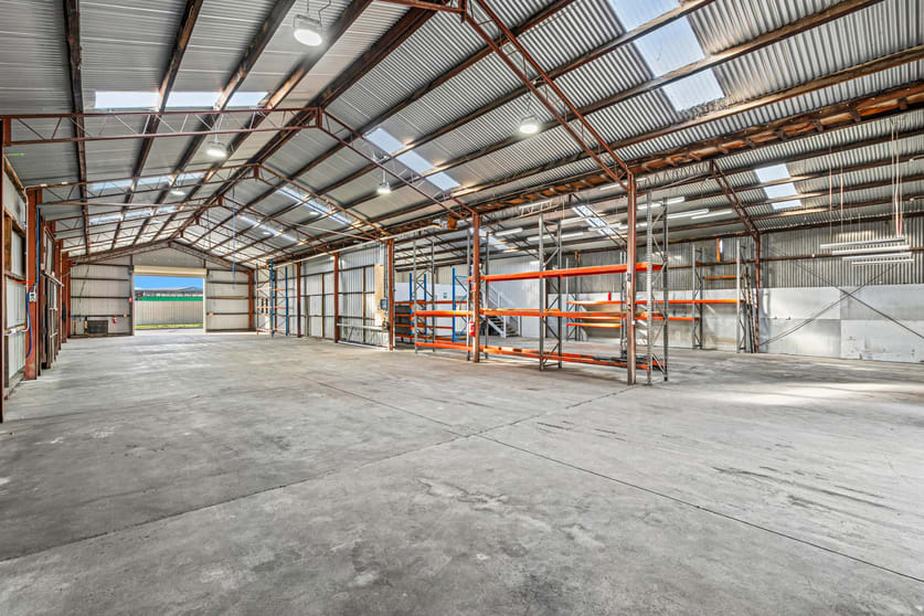 Click to view all images 5/12 Gravel Pits Road South Geelong VIC 3220 - Image 2
