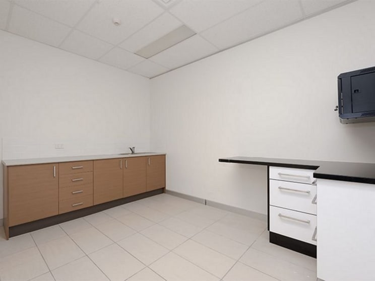 Click to view all images 3986-3990 Pacific Highway Loganholme QLD 4129 - Image 3