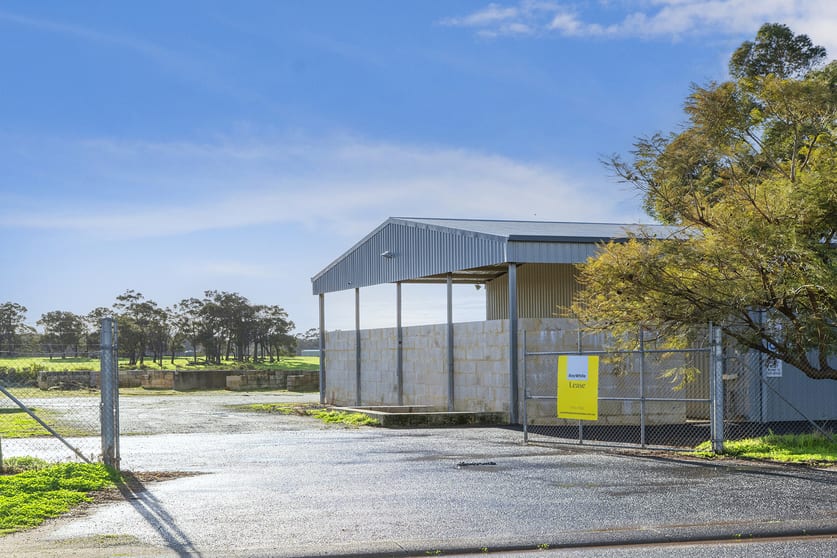Click to view all images 21 Wrigglesworth Drive Cowaramup WA 6284 - Image 2
