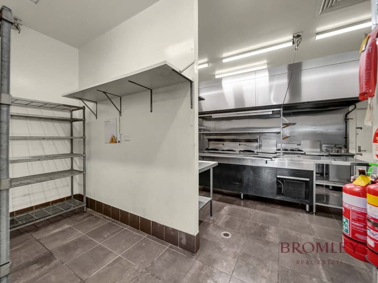 Click to view all images Shop 2/118 Augusta Parkway Augustine Heights QLD 4300 - Image 5