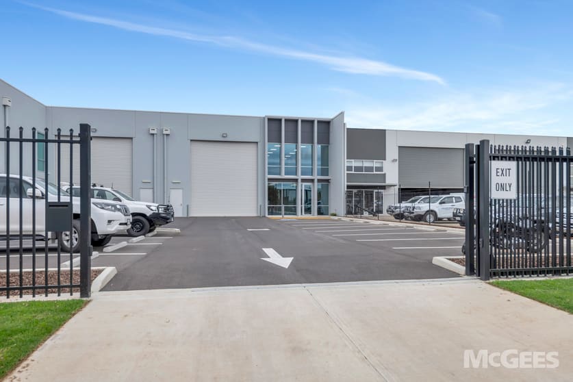 Click to view all images 24 Shipwright Road Largs North SA 5016 - Image 1