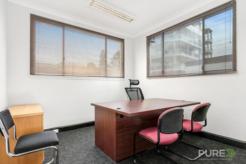 Click to view all images 4/63 Donald Street Nelson Bay NSW 2315 - Image 3