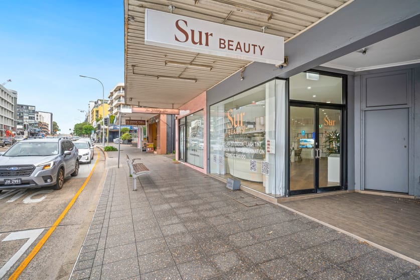 Click to view all images 4/661 Pittwater Road Dee Why NSW 2099 - Image 2