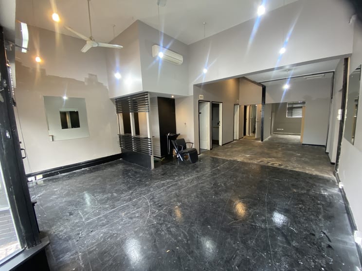 Click to view all images 10 Inkerman Street St Kilda VIC 3182 - Image 3