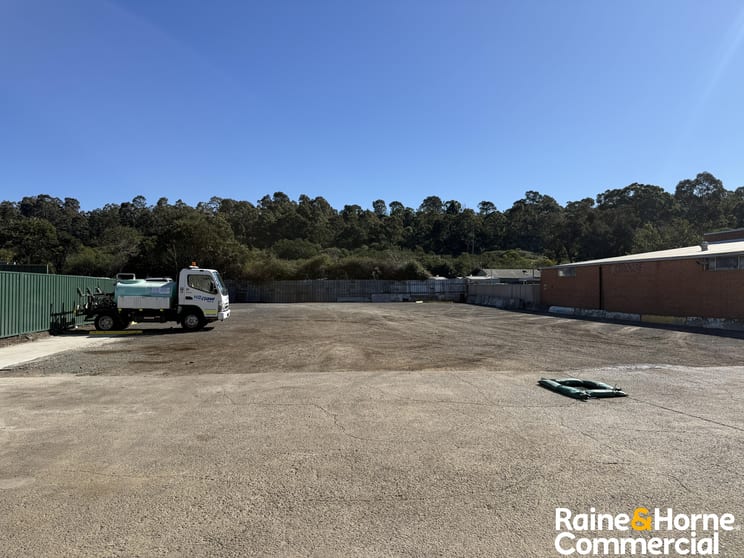 Rear yard/15 Blaxland Road Campbelltown NSW 2560 - Image 2