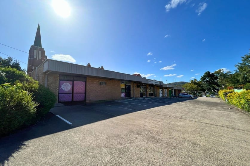Click to view all images 1/43 Coronation Avenue Nambour QLD 4560 - Image 2