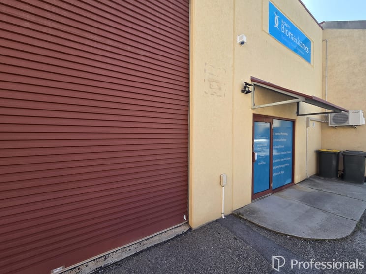 4/11 Enterprise Crescent Malaga WA 6090 - Image 2
