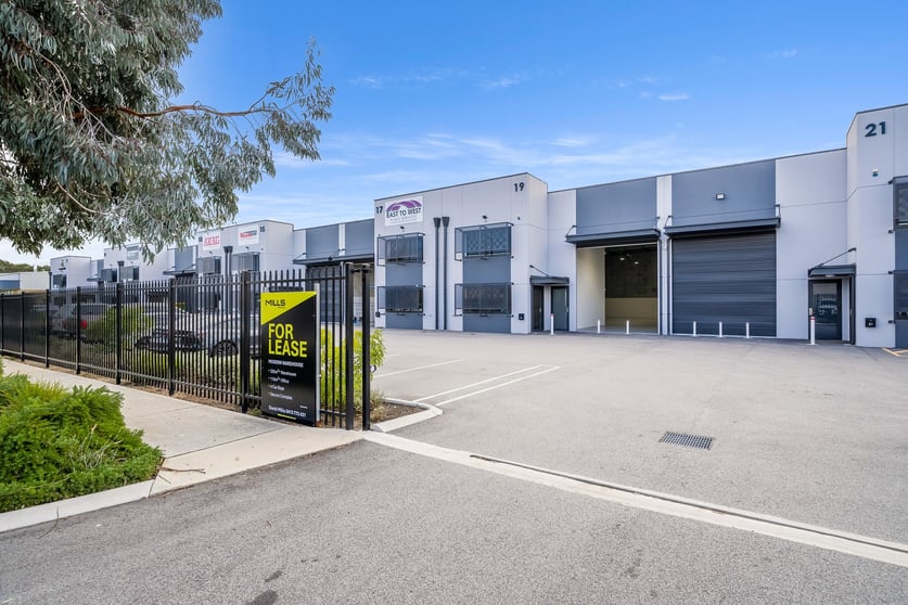 Click to view all images 19 Newlyn Street Belmont WA 6104 - Image 1