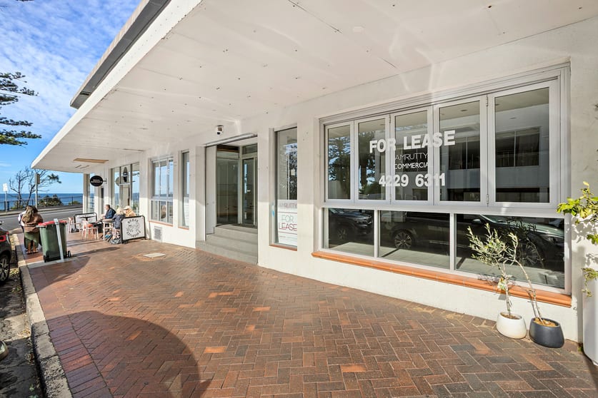 Click to view all images 4, 4a, 5 & 5a/16 Cliff Road North Wollongong NSW 2500 - Image 3