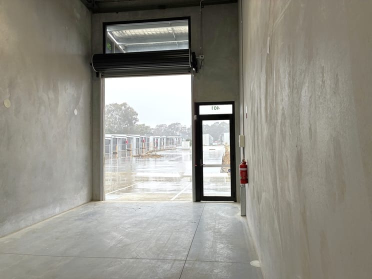 Click to view all images Unit 401/8 Dulmison Avenue Wyong NSW 2259 - Image 2
