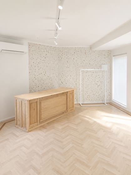 Click to view all images 1 Kings Way Armadale VIC 3143 - Image 2
