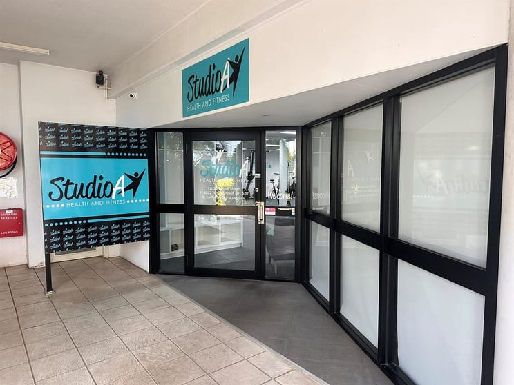 9A/92-94 Pease Street Manoora QLD 4870 - Image 2