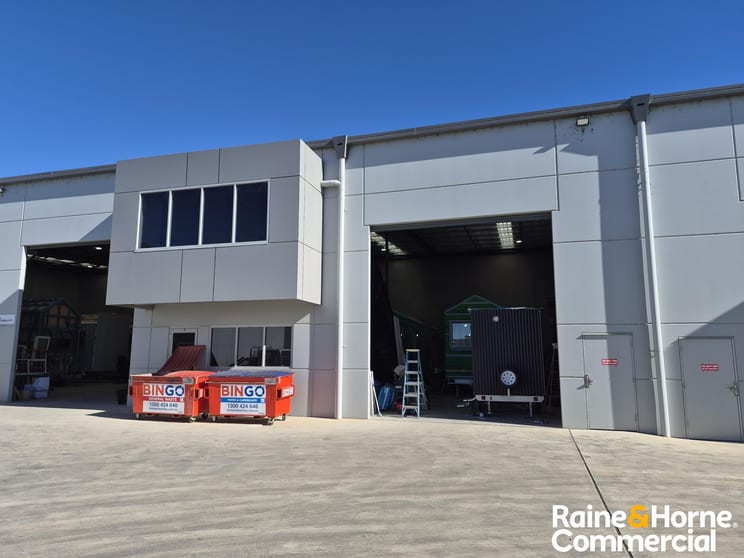Click to view all images Unit 5/12 Tyree Place Braemar NSW 2575 - Image 2