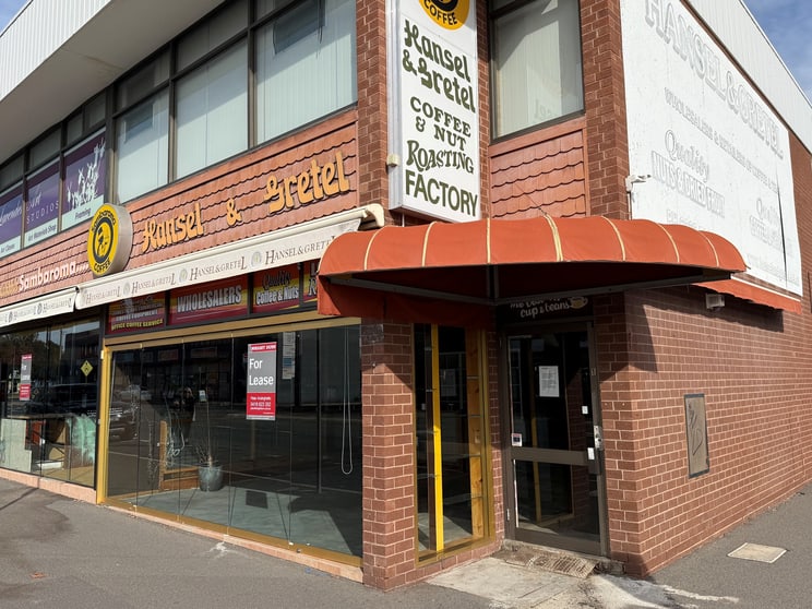 Click to view all images 1 & 2/42 Townshend Street Phillip ACT 2606 - Image 3