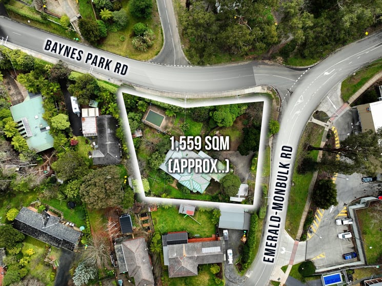 Click to view all images 1 Baynes Park Road Monbulk VIC 3793 - Image 2