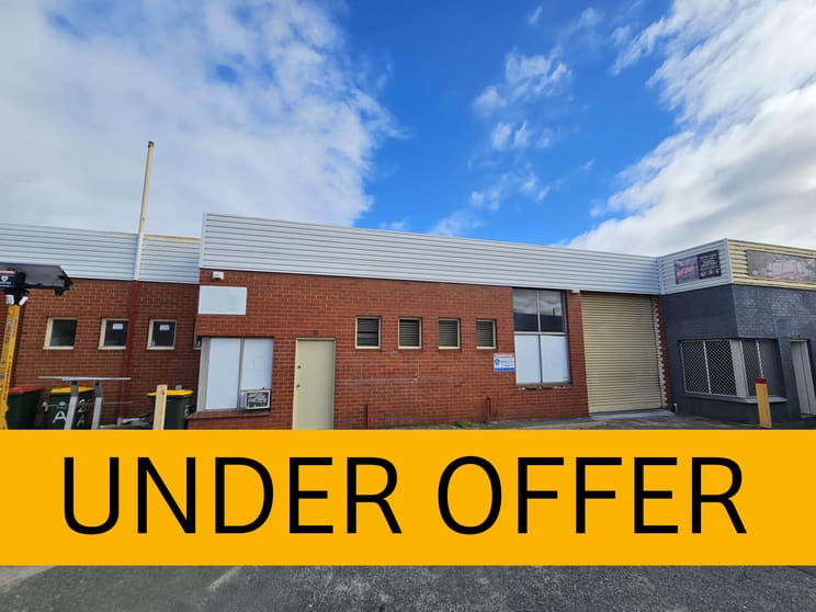 Click to view all images A & B/26 Welshpool Road Welshpool WA 6106 - Image 1