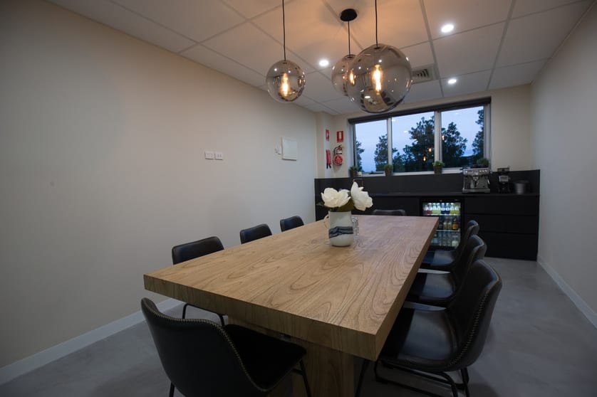 Click to view all images unit 4/1014 Doncaster Road Doncaster East VIC 3109 - Image 2