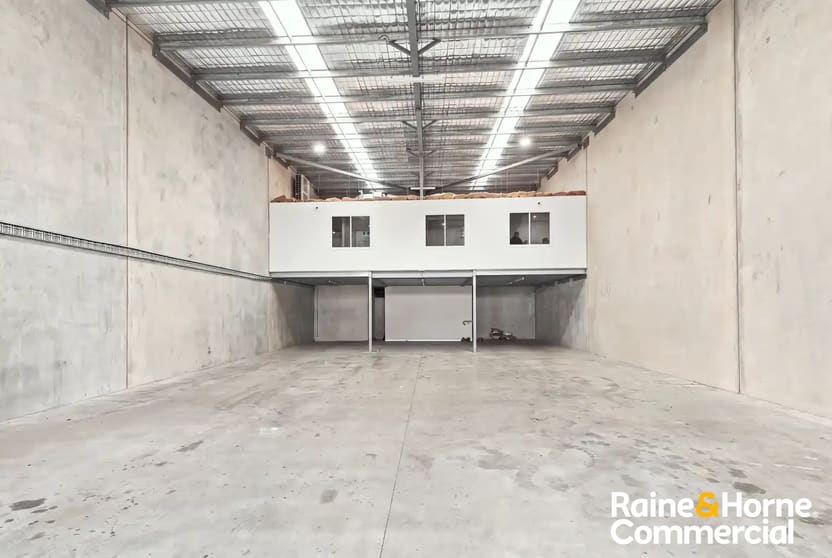 Click to view all images 3/38 Mineral Sizer Court Narangba QLD 4504 - Image 3