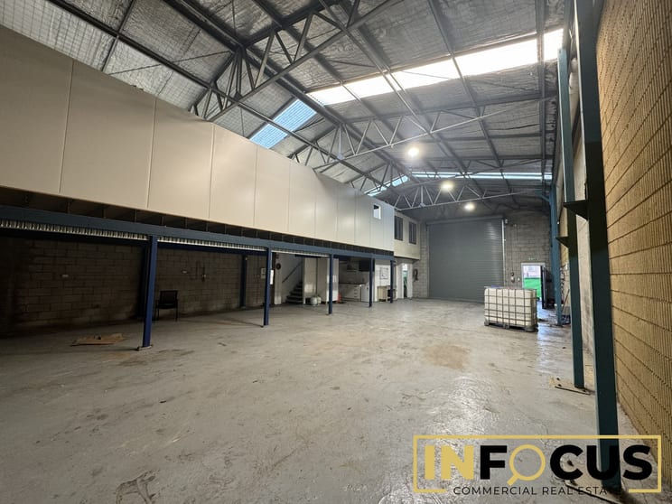 Click to view all images Emu Plains NSW 2750 - Image 2