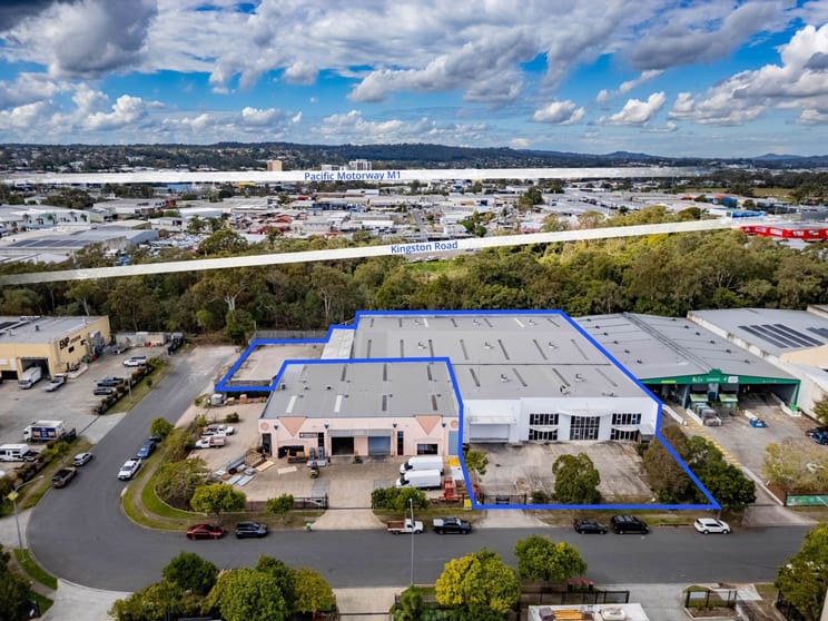 Click to view all images 13-15 Nevilles Street Underwood QLD 4119 - Image 1