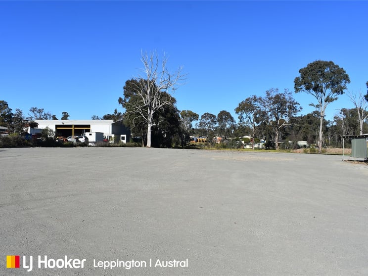 Click to view all images 2 Dwyer Road Bringelly NSW 2556 - Image 3