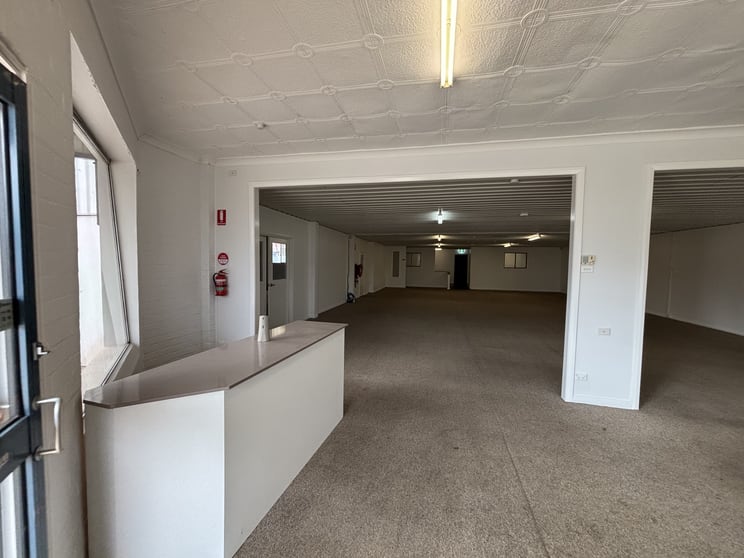 Click to view all images 88 Parker Street Cootamundra NSW 2590 - Image 2