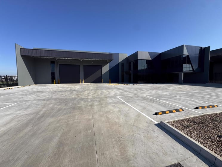 10 Maltings Circuit Epping VIC 3076 - Image 2