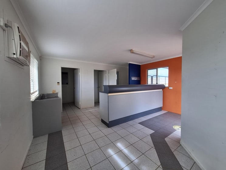 1 Squadron Drive Kensington QLD 4670 - Image 3