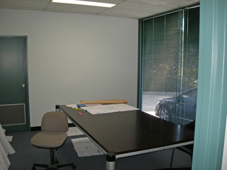 Click to view all images 27-29 Overseas Drive Noble Park VIC 3174 - Image 2