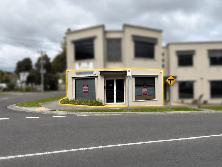 Click to view all images UNIT 1/10-12 Station Street Ringwood VIC 3134 - Image 1