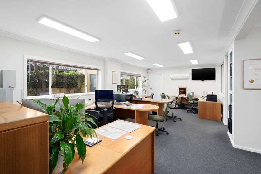 Click to view all images 397 Paul Avenue Lavington NSW 2641 - Image 3