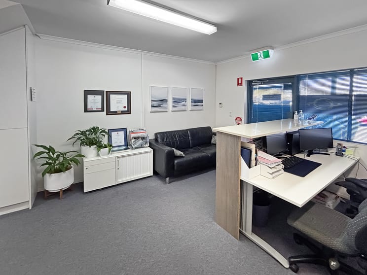 6/8 Corporation Circuit Circuit Tweed Heads South NSW 2486 - Image 2