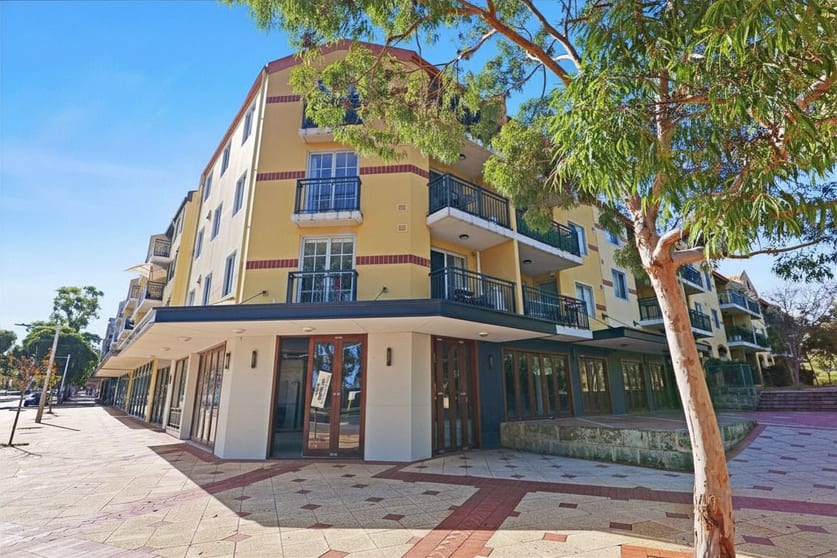 Click to view all images 167 Grand Boulevard Joondalup WA 6027 - Image 1