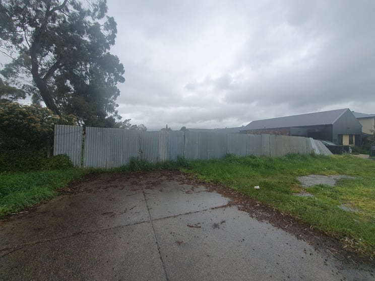 87 Windham Street (Yard facing Bentlinck St) Wallan VIC 3756 - Image 1