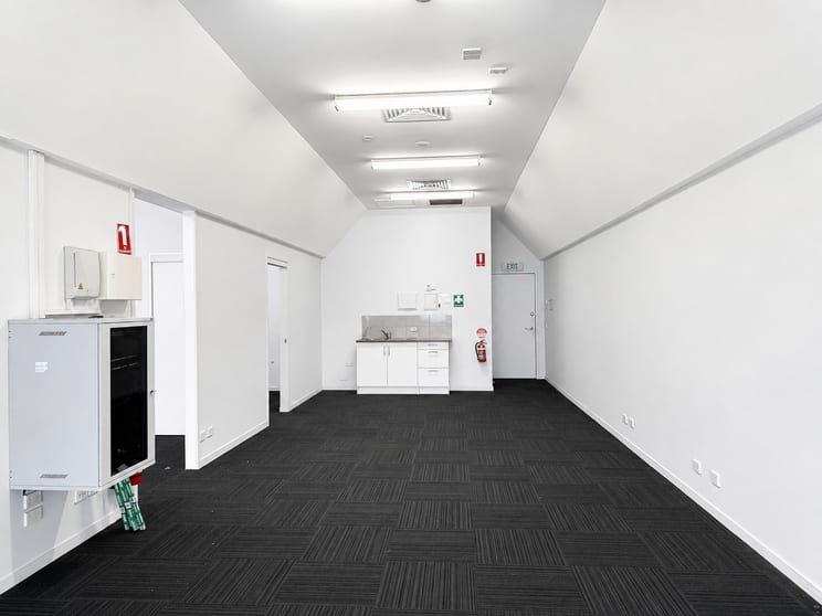 Click to view all images 156 Boundary Street West End QLD 4101 - Image 3