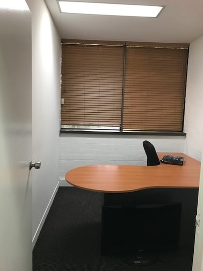 4/300 Albany Highway Victoria Park WA 6100 - Image 2