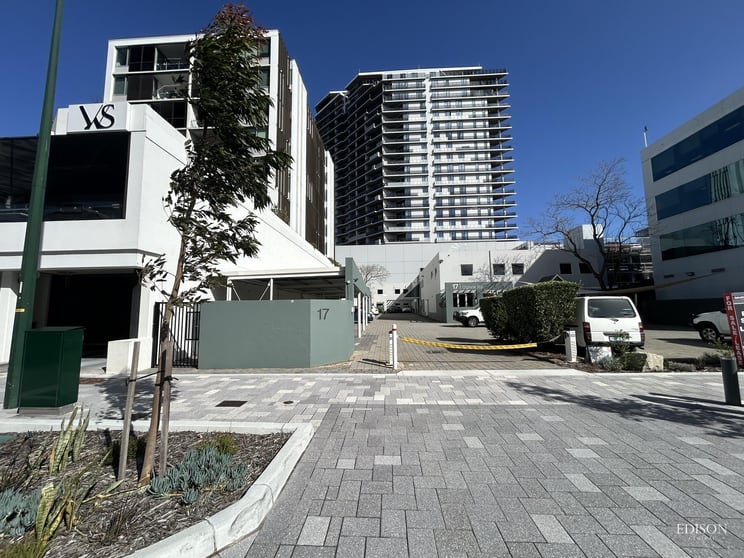 Click to view all images 18/17 Ogilvie Road Mount Pleasant WA 6153 - Image 2